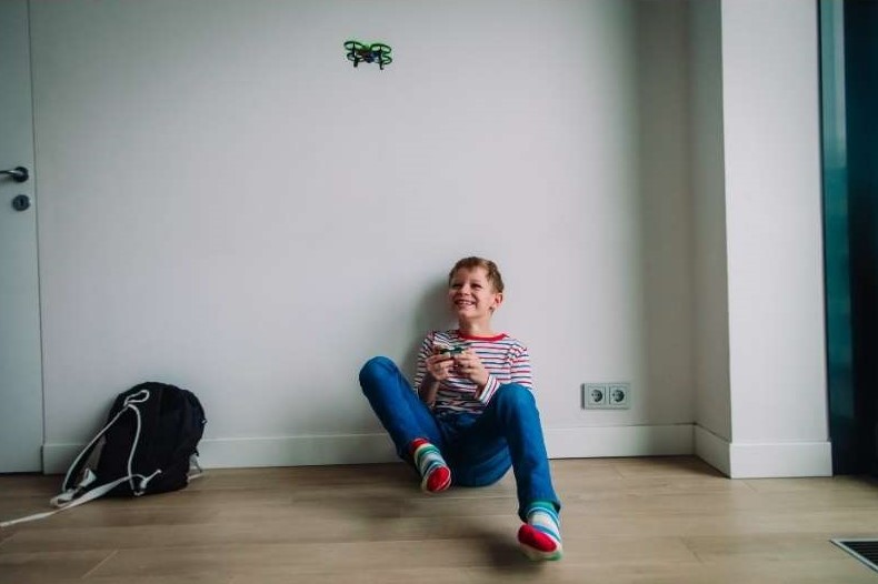 mini-dron-niño